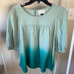 Ombre green top